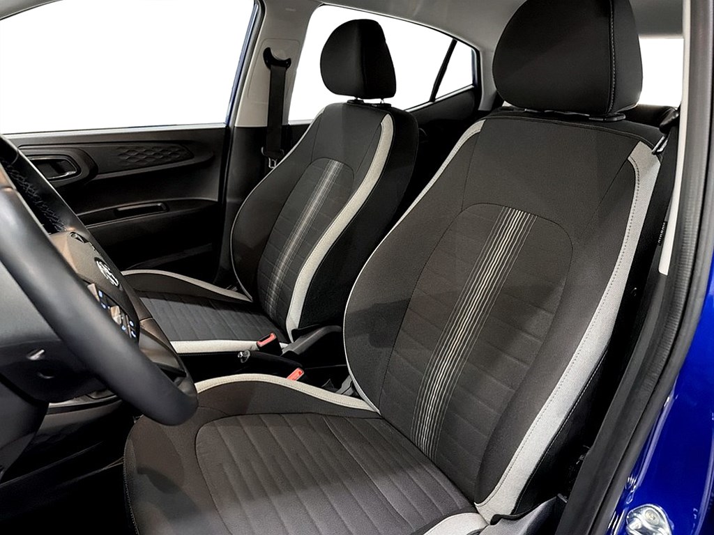 Bild på Essential 1.0 Blue AMT 67hk Aut - CARPLAY, RATTVÄRME