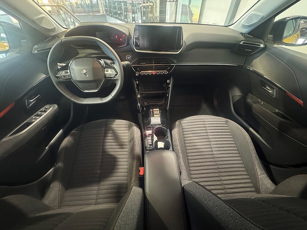 Bild på Active Pack 50kWh 136hk Aut - CARPLAY