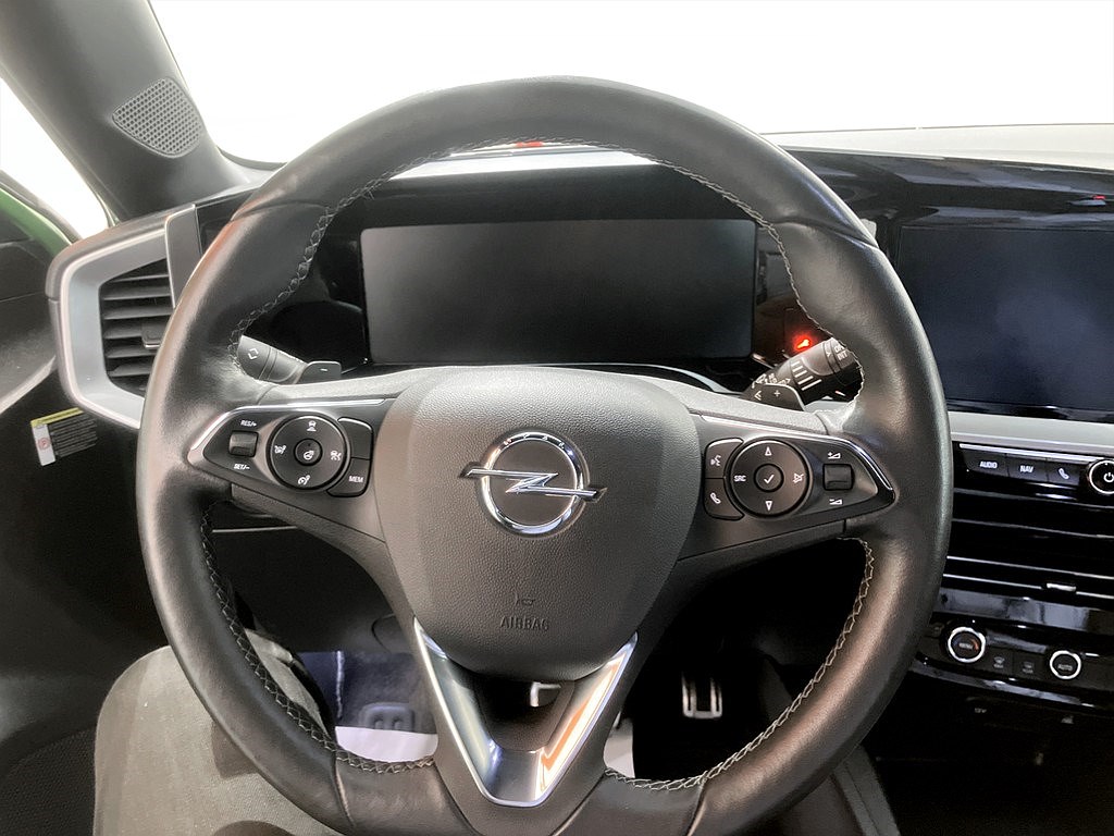 Bild på GS-Line 1.2 Turbo 130hk Aut - B-KAMERA,CARPLAY,RATTVÄRME