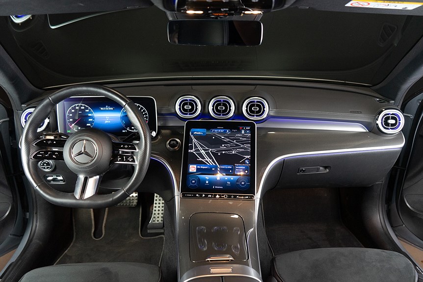 Mercedes-Benz C 300 e Sedan AMG Premium Night 313hk
