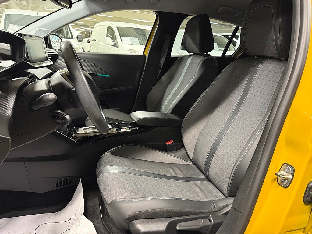 Bild på Allure Pack 136hk Aut - B-KAMERA, CARPLAY