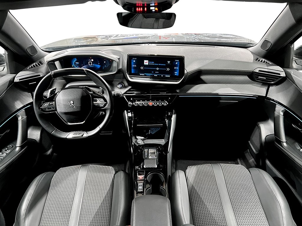 Bild på GT 1.2 PT 130hk Aut - B-KAMERA,NAV,CARPLAY