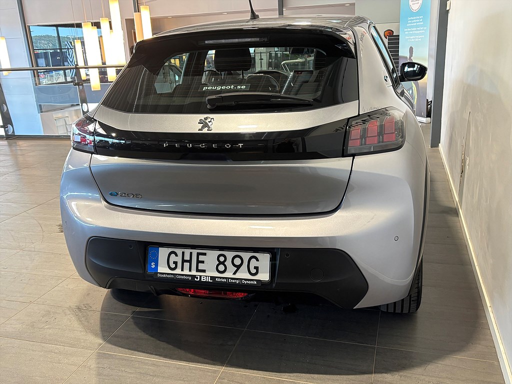 Bild på Active Pack 50kWh 136hk Aut - CARPLAY, BACKSENSORER
