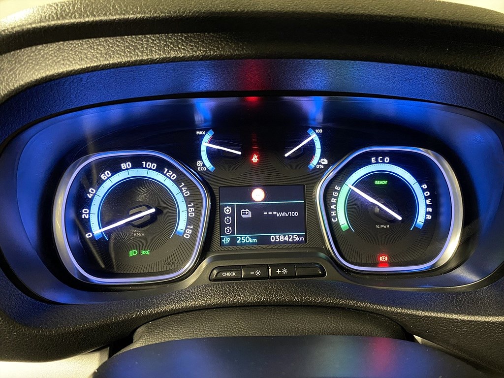 Bild på 75kWh 136hk Aut - 9-SITS, B-KAMERA
