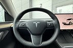 Tesla Model Y Standard Range RWD Dragkrok / Panorama / MOMS