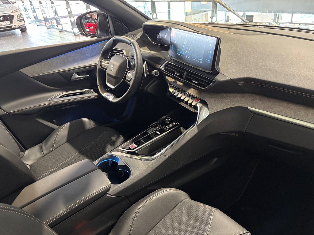Bild på GT 1.2 PT 130hk Aut - 7-SITS, B-KAMERA, CARPLAY