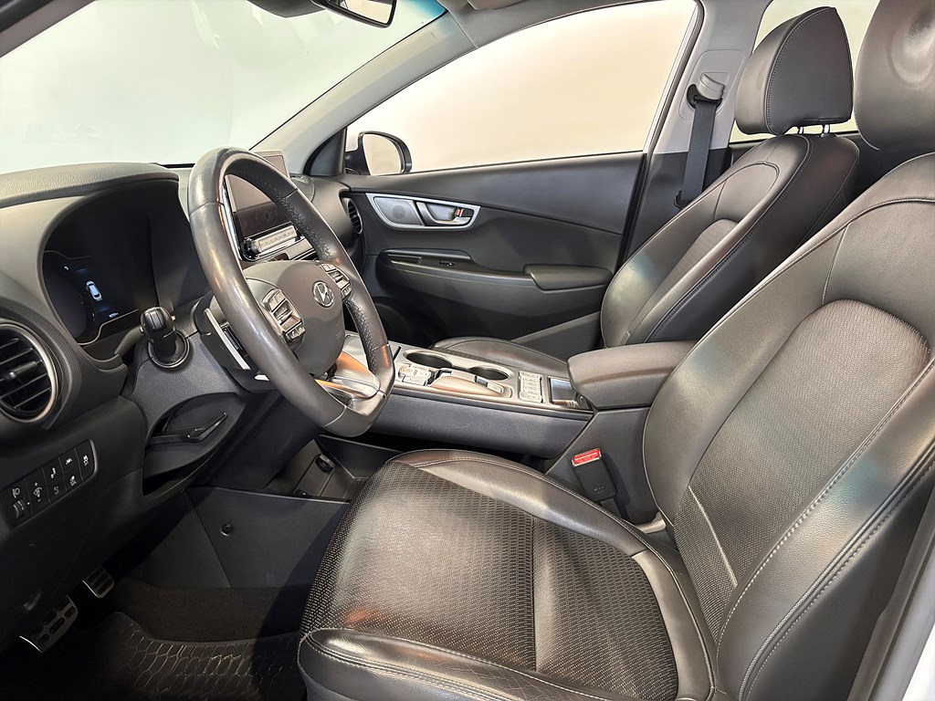 Bild på Advanced EV Electric 64kWh 204hk - DRAG, B-KAMERA, NAV