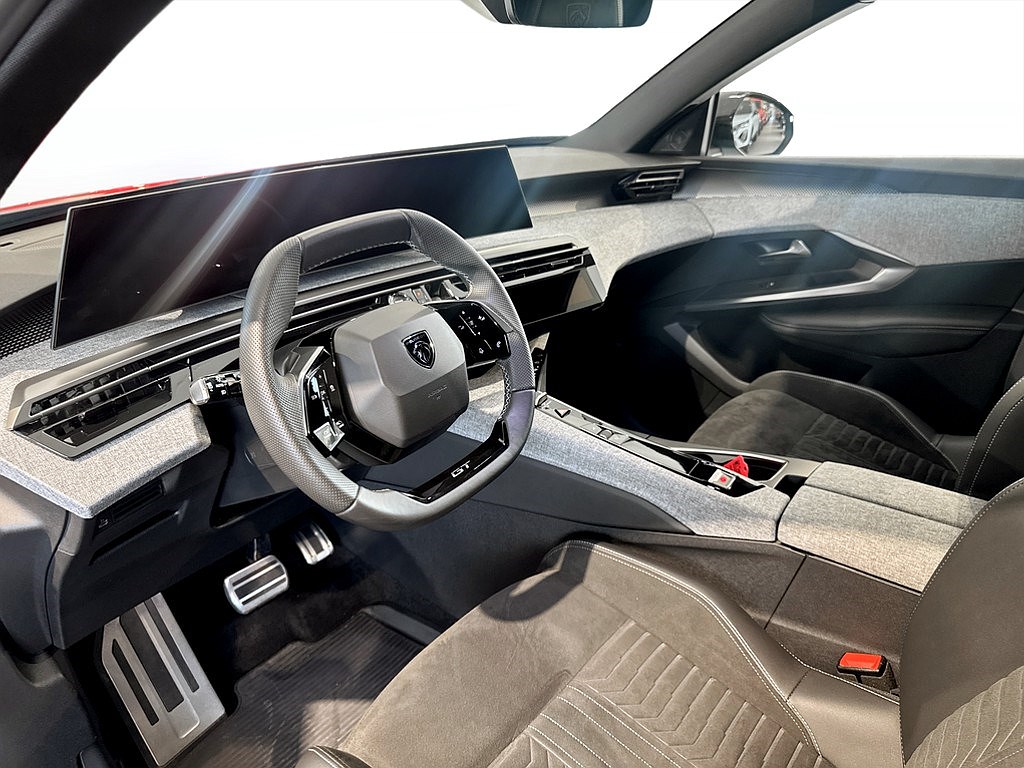 Bild på GT Hybrid 145hk Aut - B-KAMERA, CARPLAY