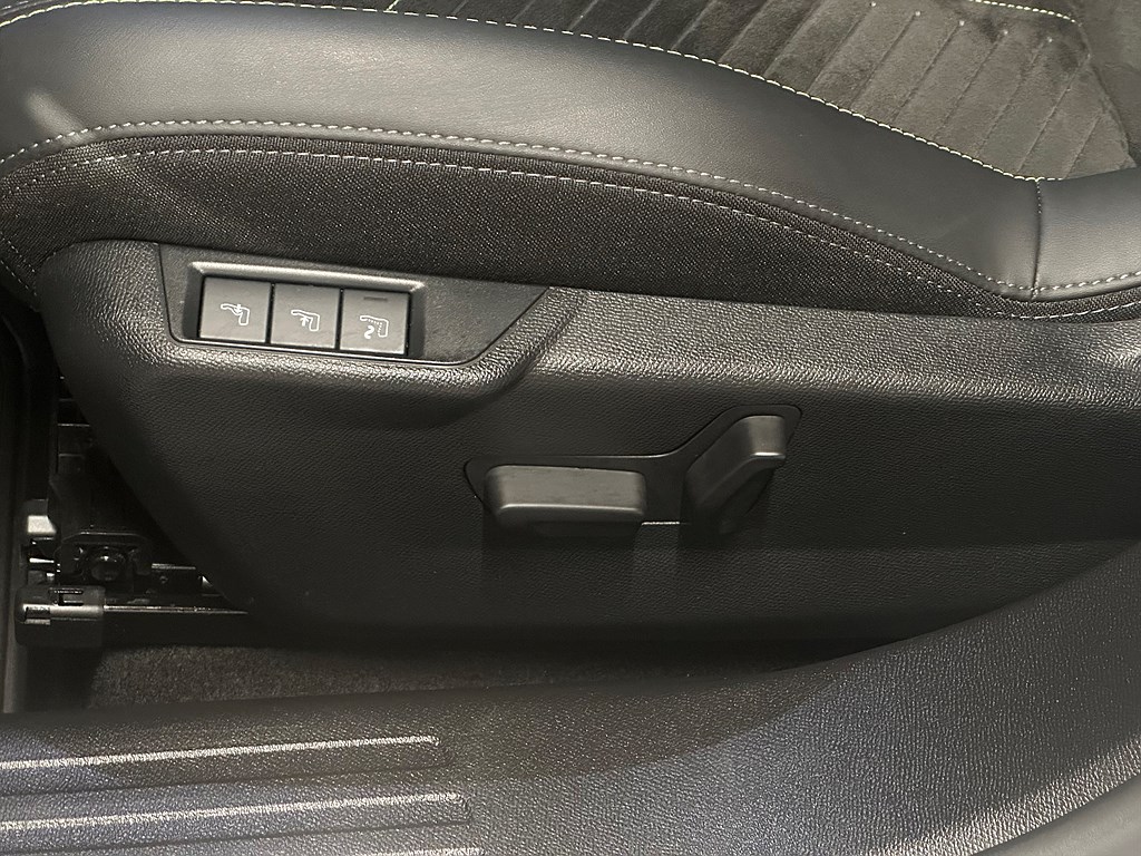 Bild på GT 1.2 PT 130hk Aut - ELSTOL,360-KAMERA,NAV