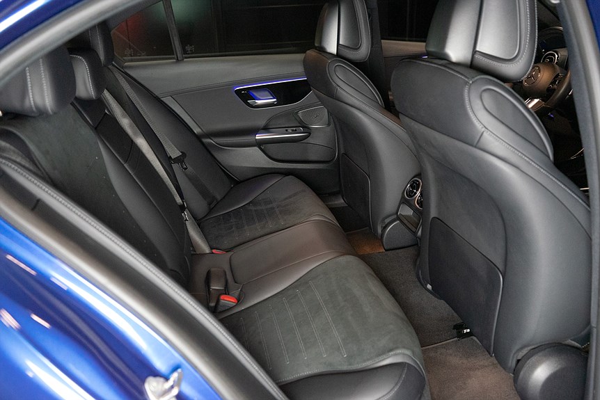 Mercedes C 300 e AMG Night Sedan 313hk