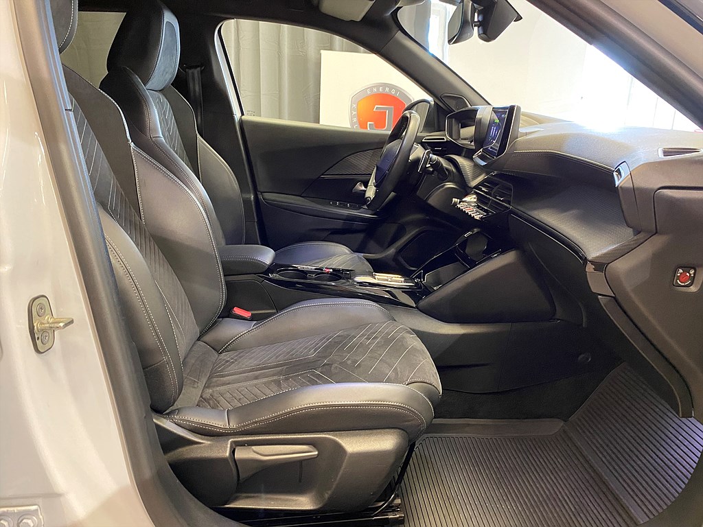 Bild på GT 1.2 PT 130hk Aut - 360-KAMERA, CARPLAY