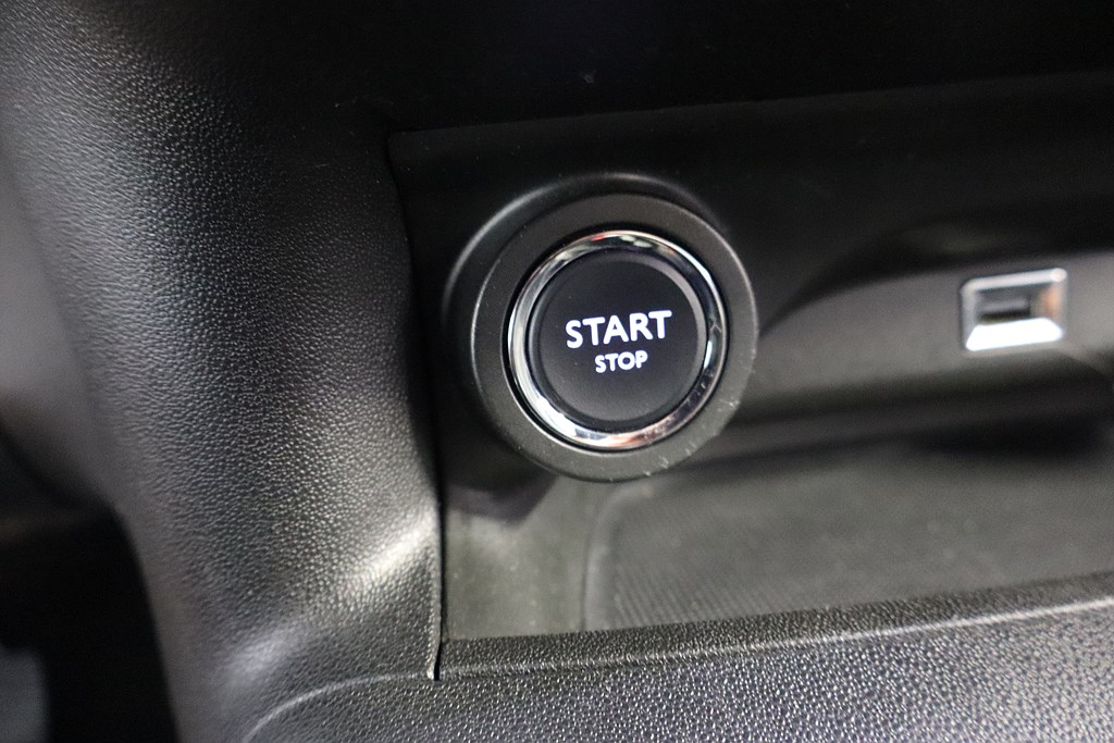 Bild på Shine Tech Style 1.2 PT 110hk - B-KAMERA,CARPLAY,NAVI
