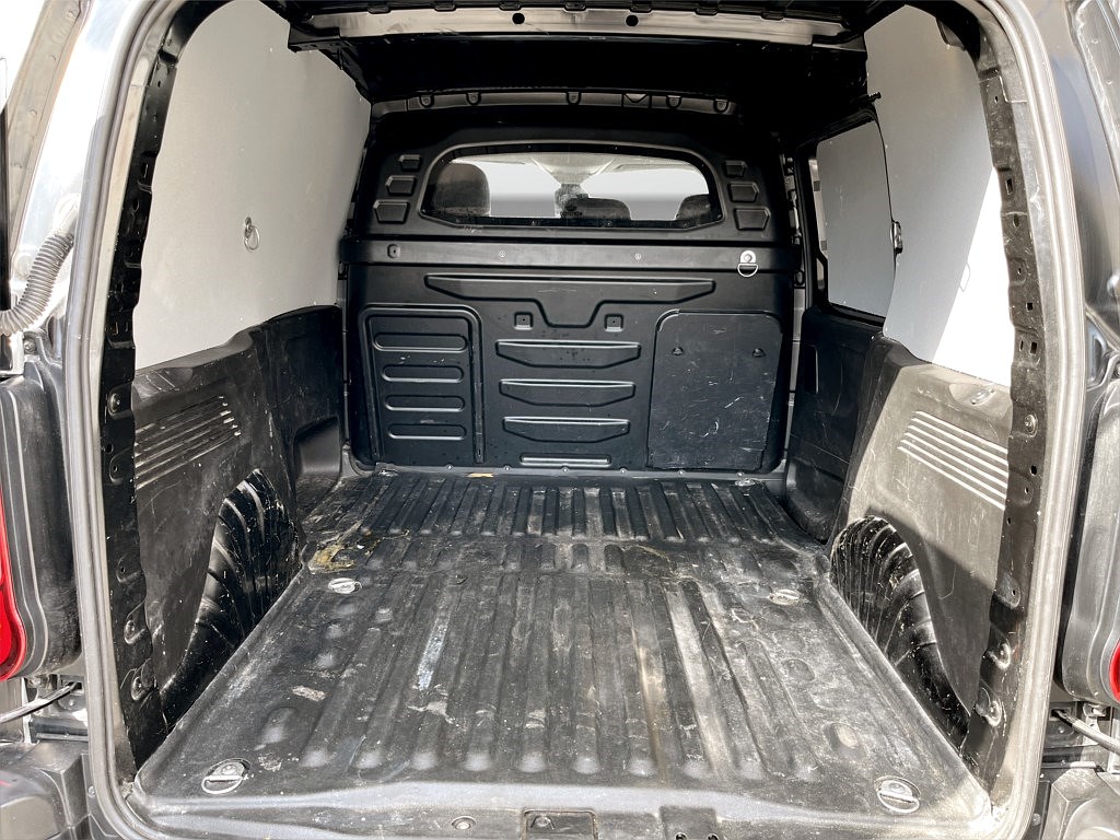 Bild på Business Premium 1.5 BHDi 130hk Aut L1 - DRAG, M-VÄRM