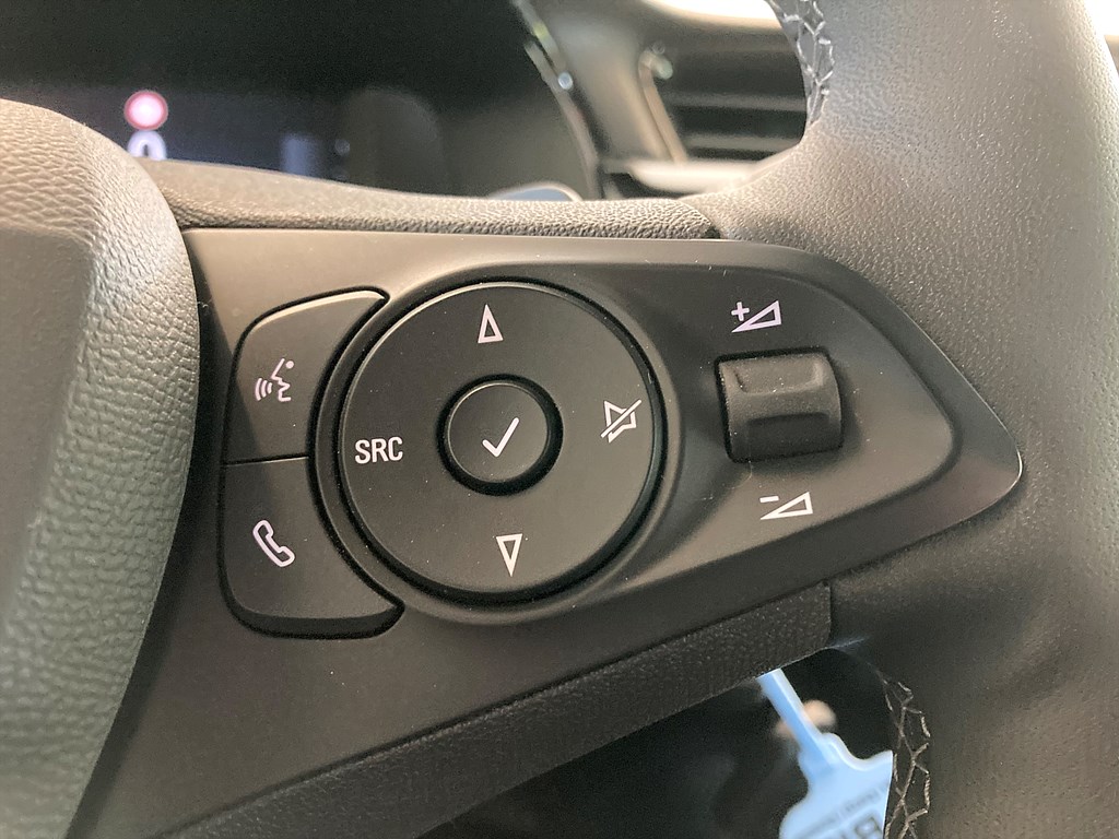 Bild på GS 1.2 EAT 130h Aut - B-KAMERA,CARPLAY