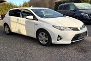 Toyota Auris Hybrid e-CVT, 136hk