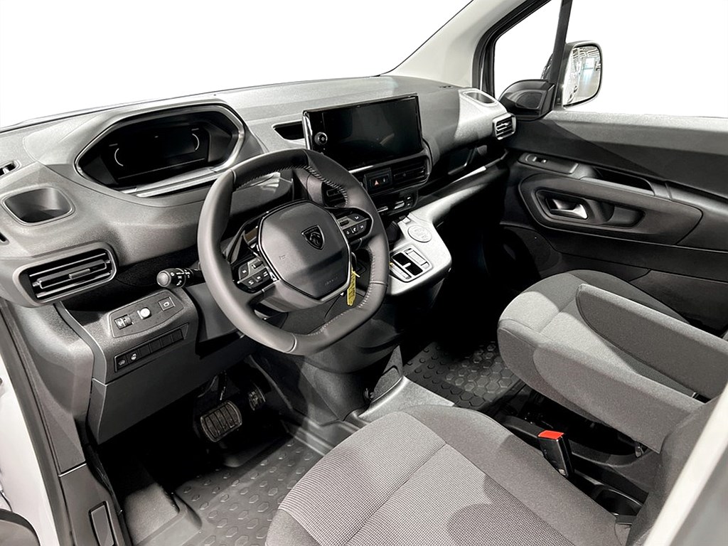 Bild på Crew Cab 1,5 BlueHDi 130hk Aut - EDITION! SERVICE & VINTERHJUL INGÅR!