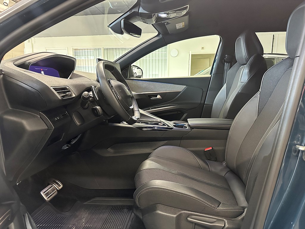 Bild på GT 1.2 PT 130hk Aut - B-KAMERA, CARPLAY