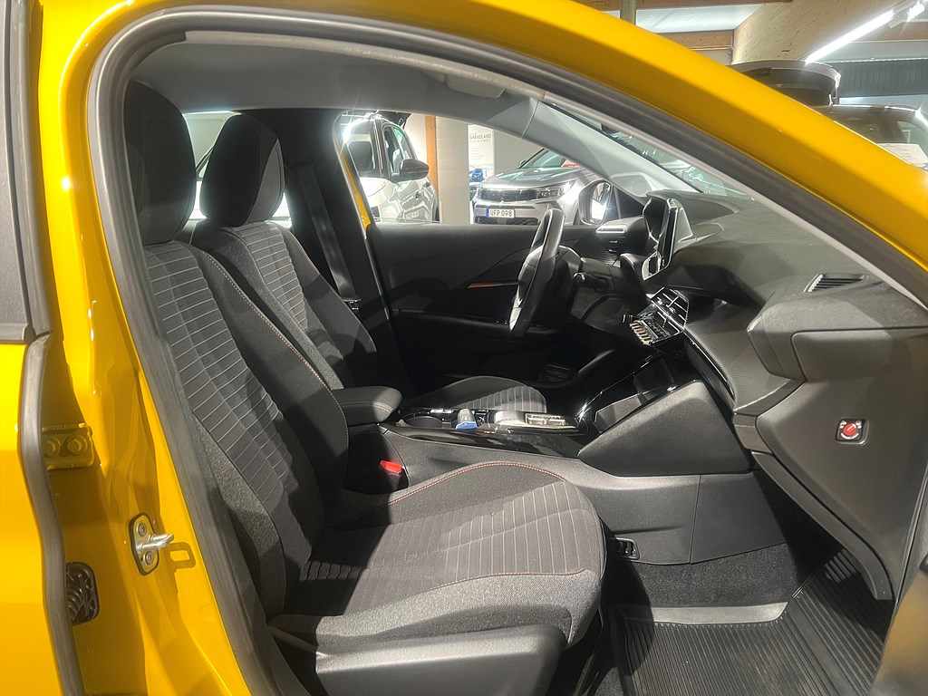 Bild på Active 50kWh 136hk Aut - KEYLESS, P-SENSORER