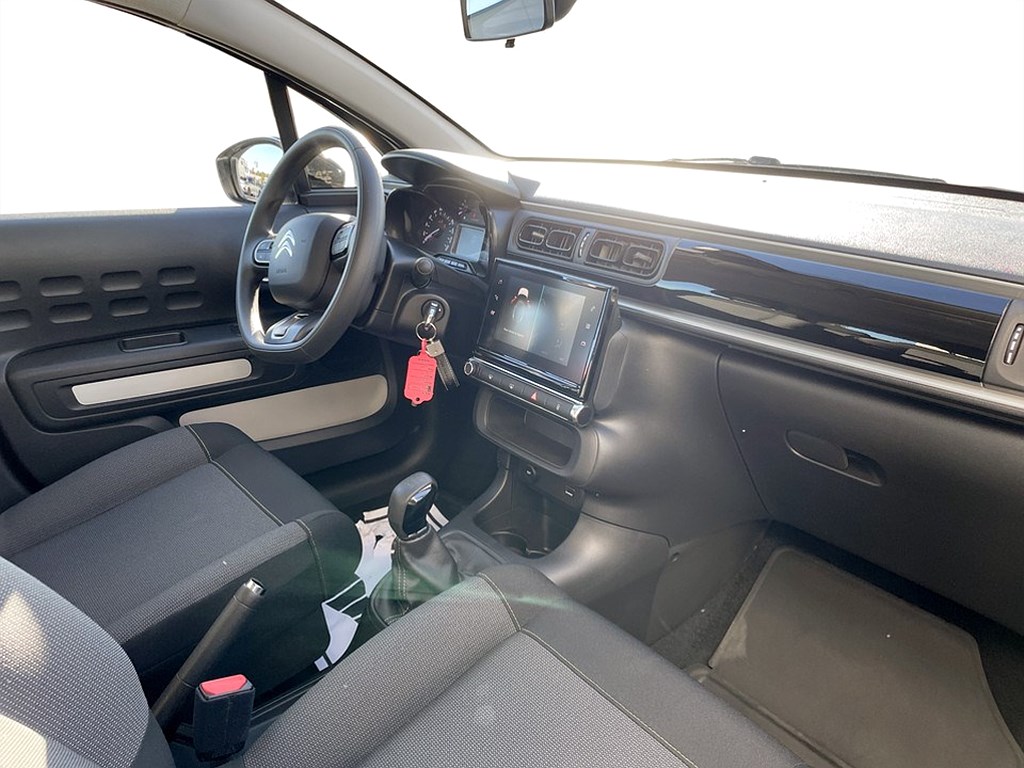 Bild på Feel 1.2 PT 82hk - CARPLAY, EN ÄGARE