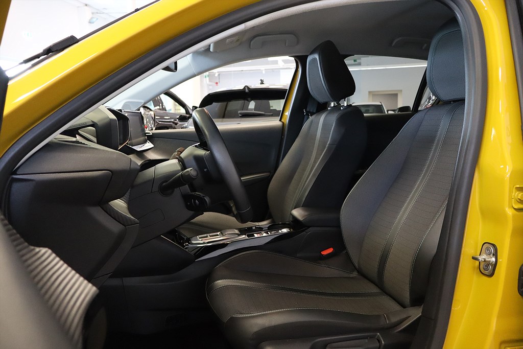 Bild på Allure Pack 50kWh 136hk ut - B-KAMERA, CARPLAY