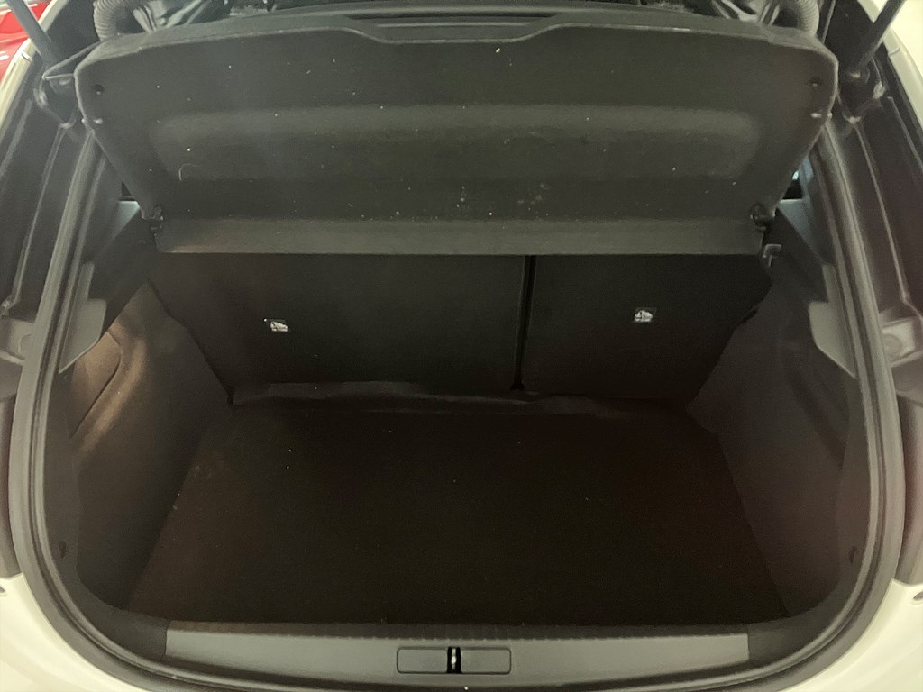 Bild på Ultimate 1.2 PT 130hk Aut - B-KAMERA, CARPLAY
