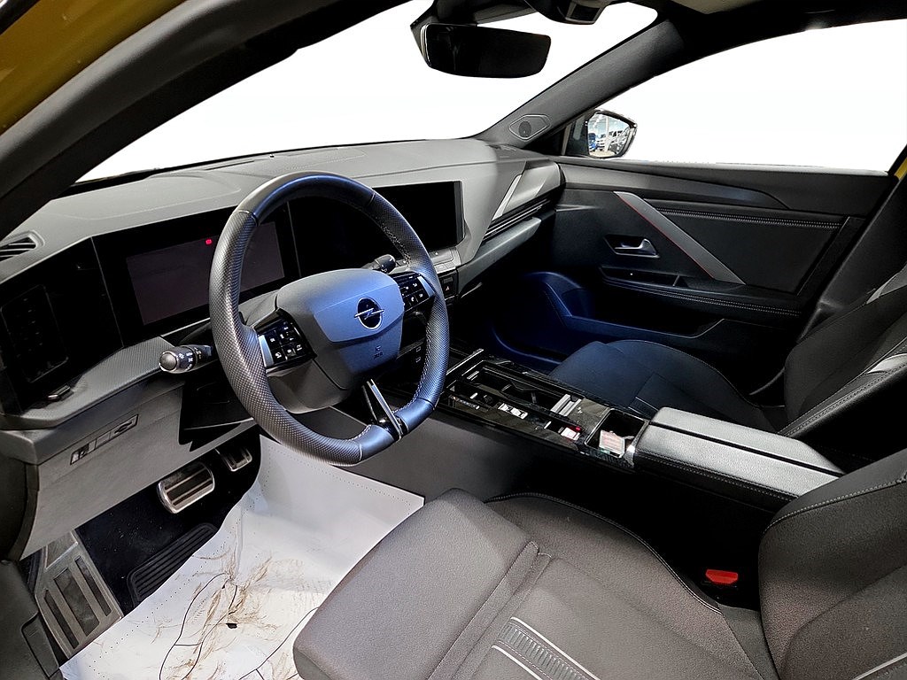 Bild på 5D GS 1.2 PT 130hk Aut - B-KAMERA, CARPLAY