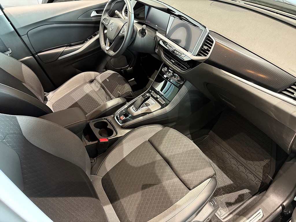 Bild på GS-Line 1.2 PT 130hk Aut - B-KAMERA, CARPLAY