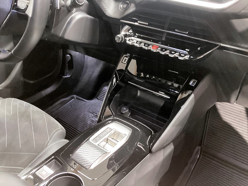 Bild på GT 1.2 PT 130hk Aut - B-KAMERA, CARPLAY