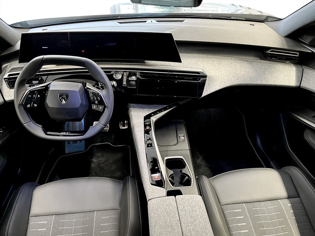 Bild på GT Hybrid 145hk Aut - 7-SITS, B-KAMERA