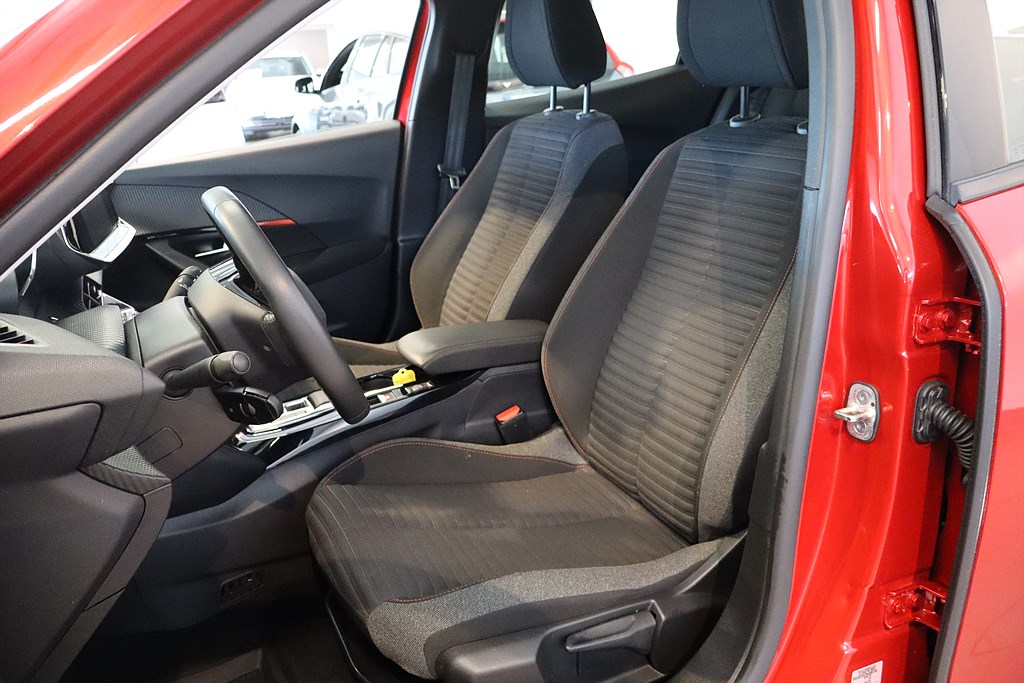 Bild på Active Pack 50kWh 136hk Aut - CARPLAY