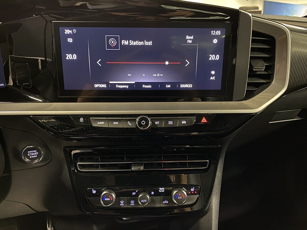 Bild på Ultimate 1.2 PT 130hk Aut - RATTVÄRME, CARPLAY