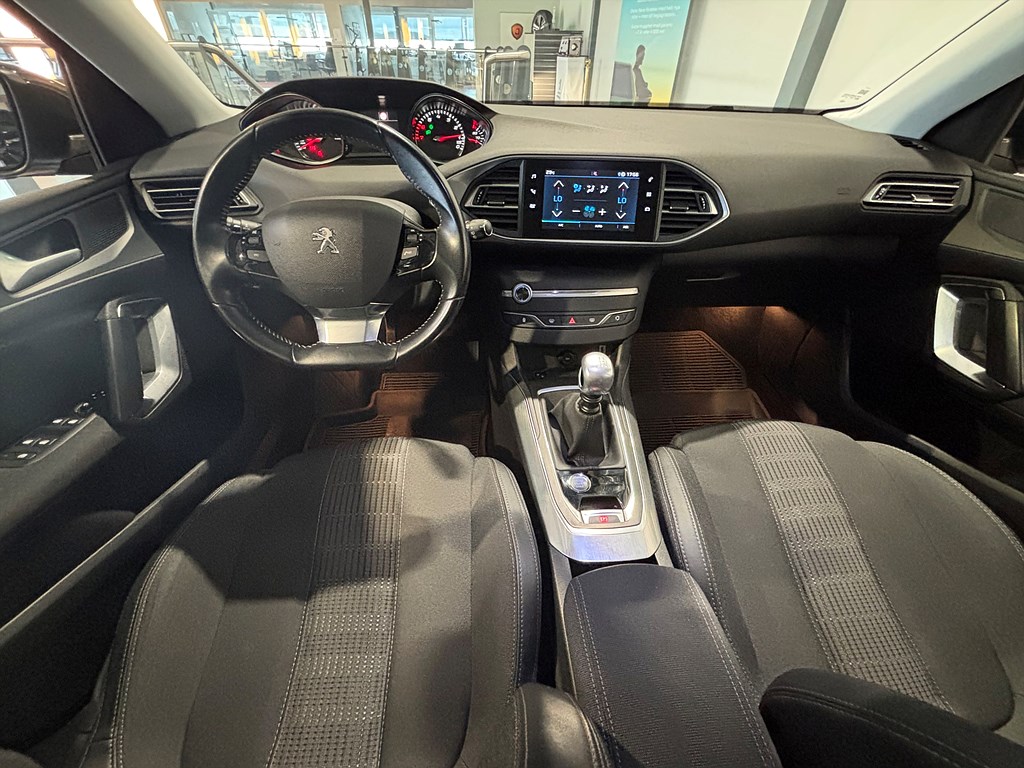 Bild på 5D Allure 1.2 PT 130hk - CARPLAY, BACKSENSORER