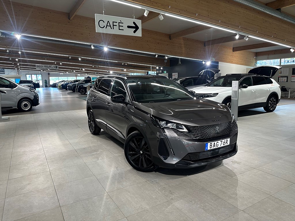 Bild på GT Black Pack 1.2 PT 130hk Aut - NAV, CARPLAY, MOTORISERAD BAKLUCKA