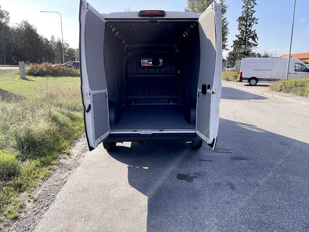 Bild på 140hk AT8 L3H2 Aut - MAX UTRUSTAD MED OMGÅENDE LEVERANS!