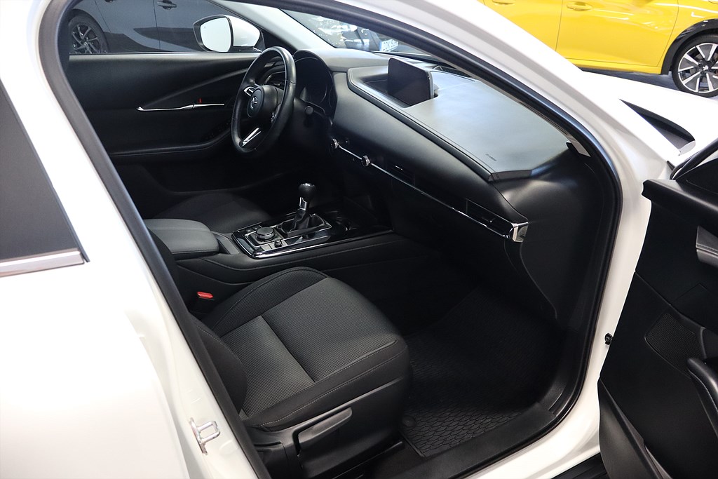 Bild på Sky 2.0 SKYACTIV-X M Hybrid 150hk - B-KAMERA, NAV