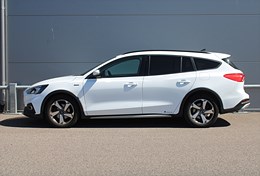 Ford Focus Kombi Active EcoBoost 125hk Navi Backkamera