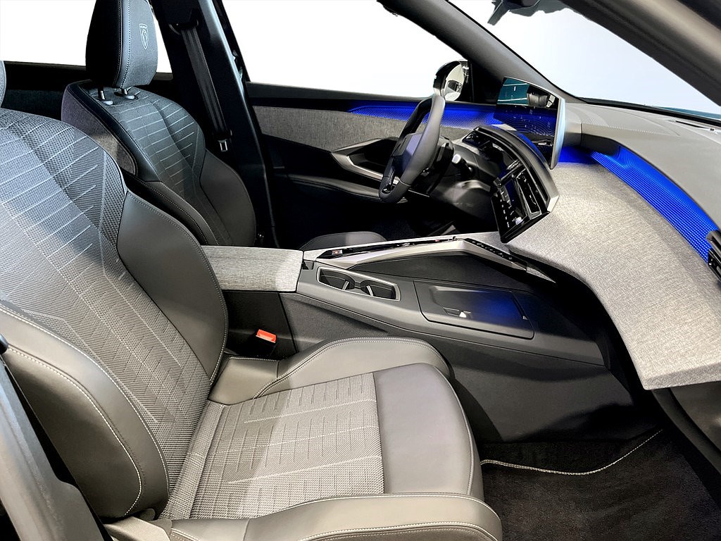 Bild på GT Hybrid 145hk Aut - B-KAMERA,CARPLAY,NAV