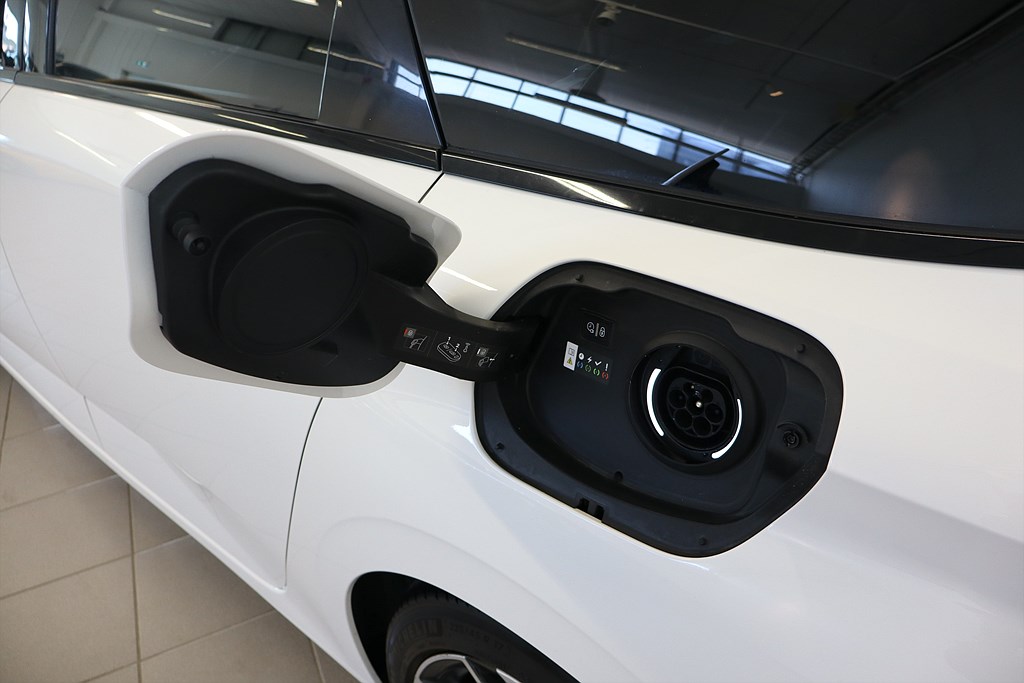 Bild på SW Allure Pack Hybrid 180hk Aut - B-KAMERA, CARPLAY, NAV
