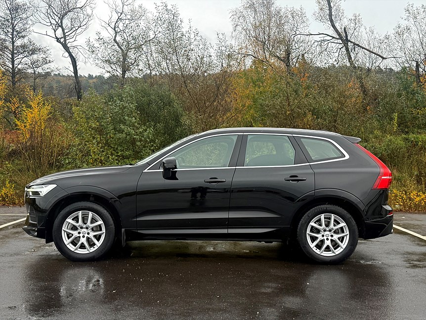 Volvo XC60 B4 AWD Drag / Värmare / Elstol / Vinterhjul
