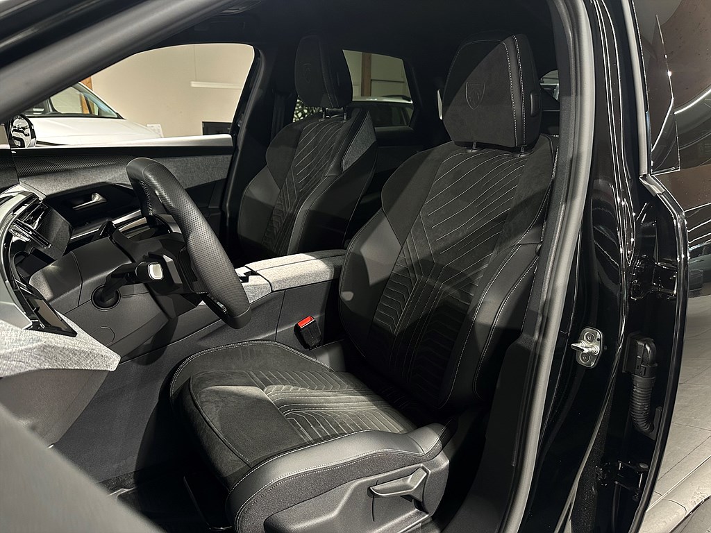 Bild på GT 214hk Aut - WIDESCREEN,NAV,CARPLAY