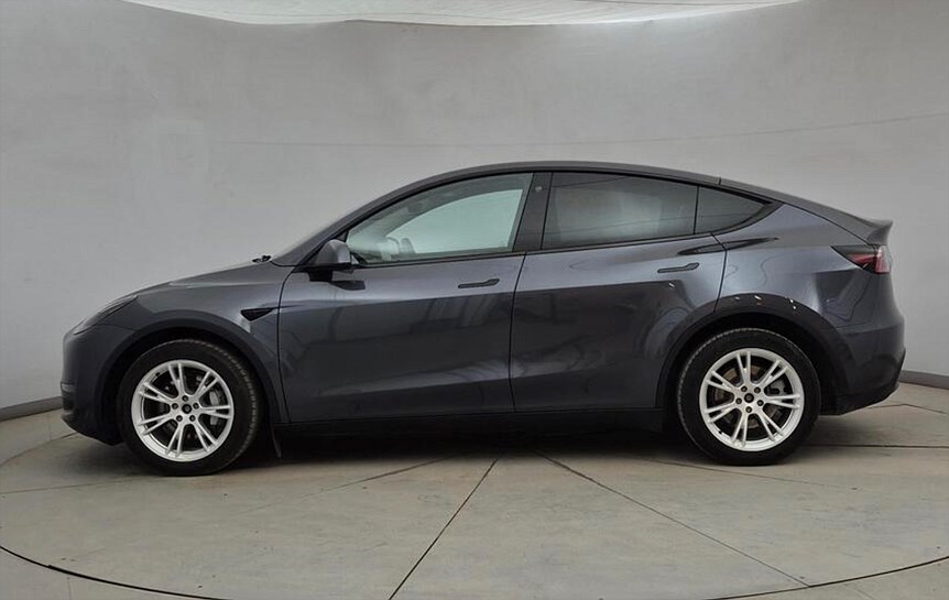 Tesla Model Y LR AWD Drag Ryzen Pdc 2490 mil Moms