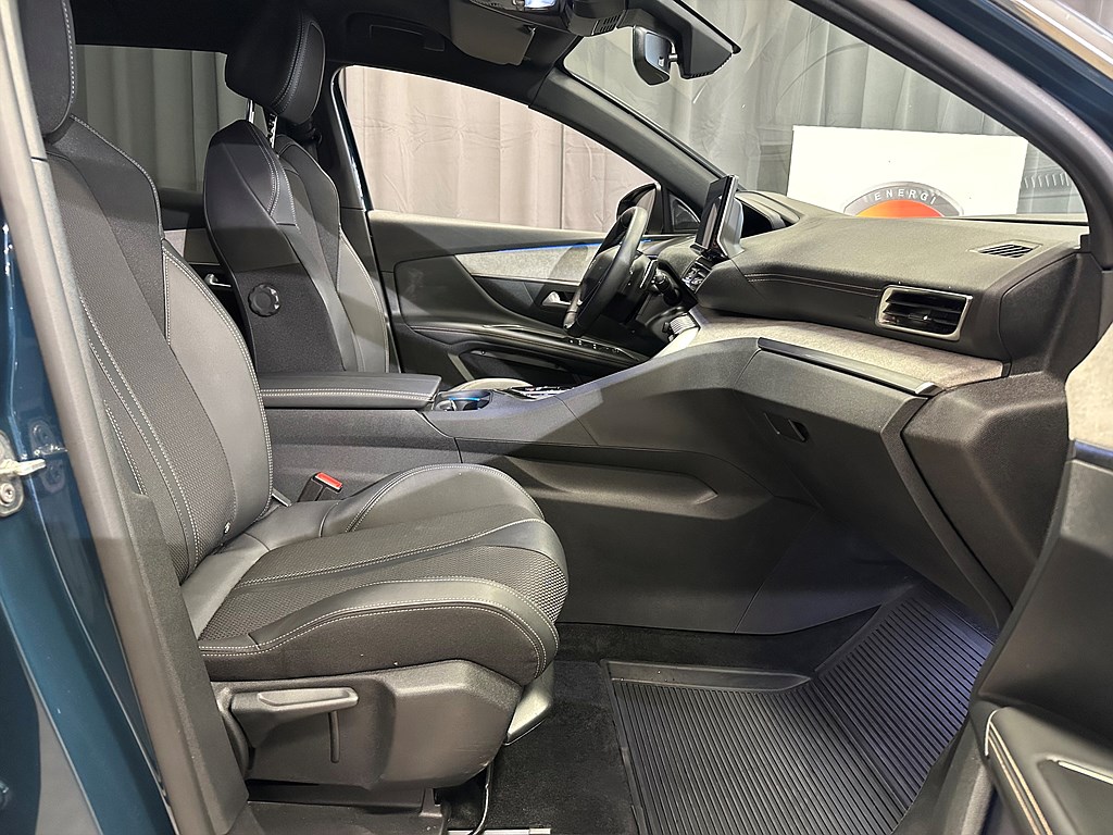 Bild på GT 1.2 PT 130hk Aut - B-KAMERA, CARPLAY