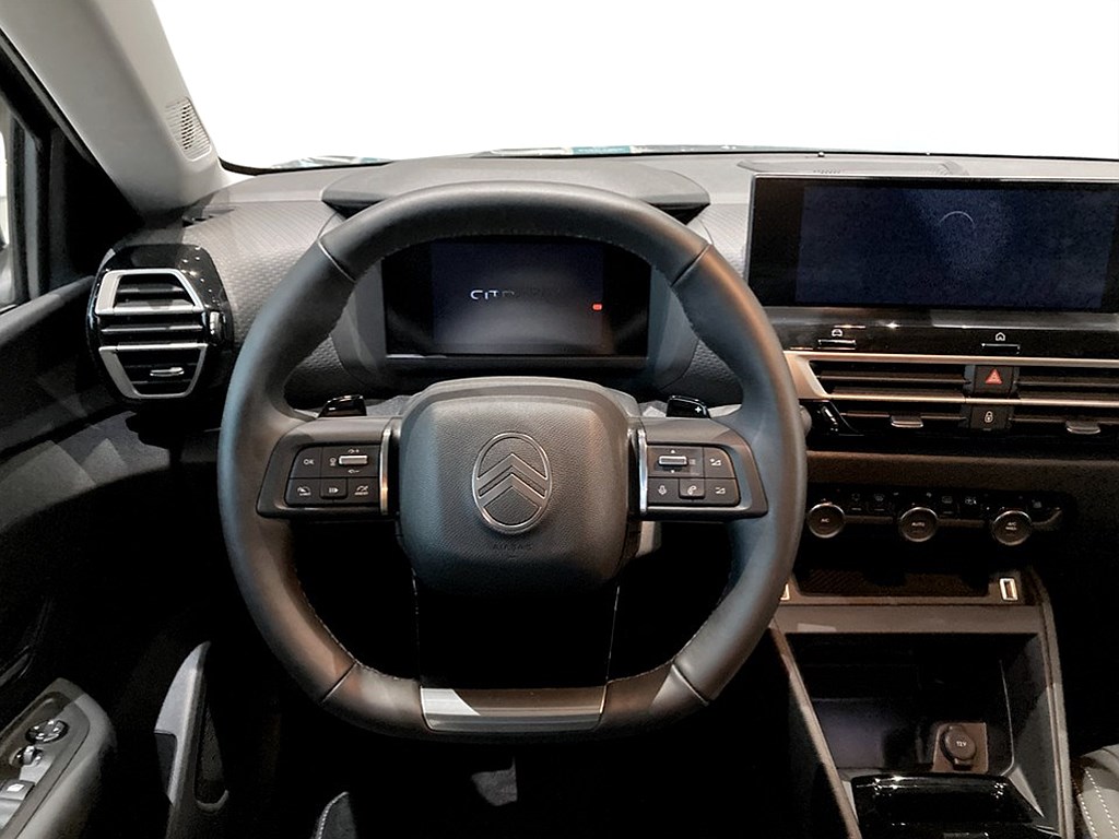 Bild på Max Hybrid 145hk Aut - B-KAMERA, CARPLAY