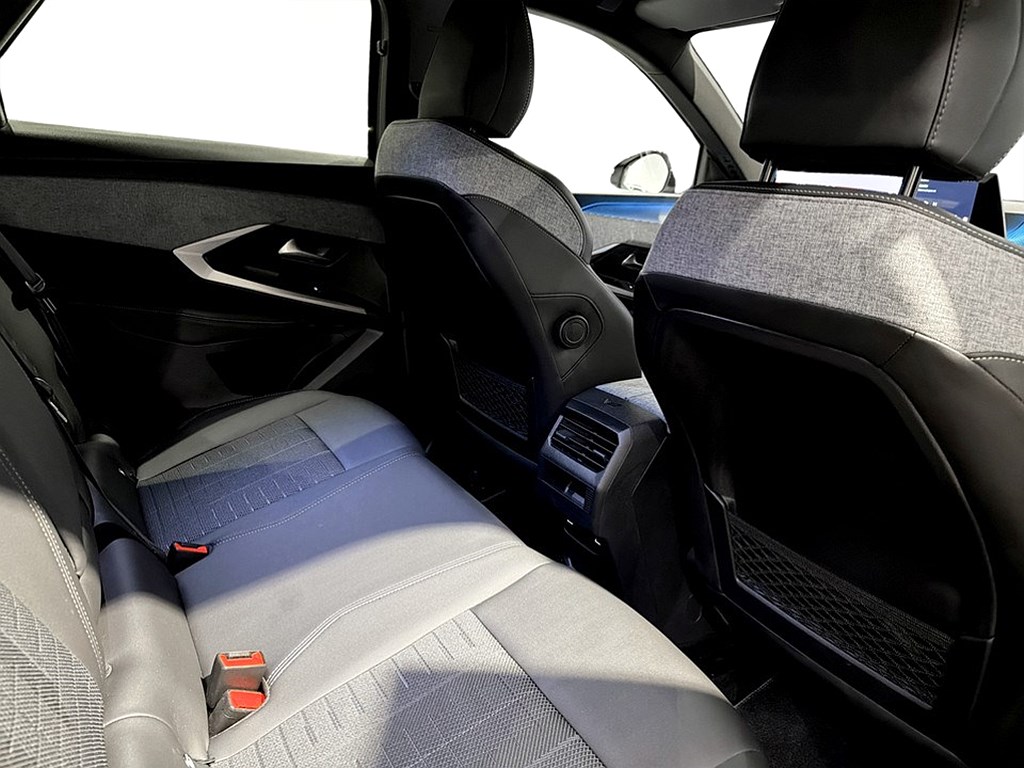 Bild på GT Hybrid 145hk Aut - B-KAMERA,NAV,CARPLAY