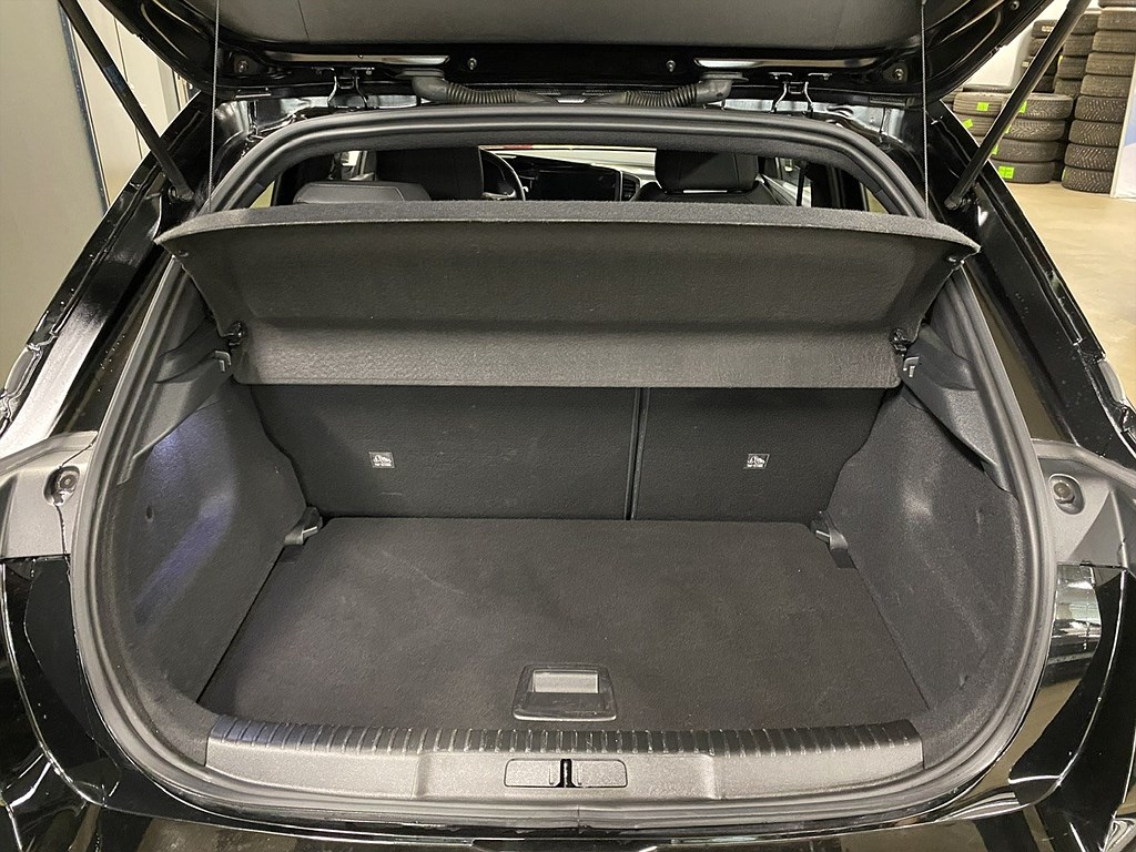 Bild på Ultimate 1.2 PT 130hk Aut - RATTVÄRME, CARPLAY