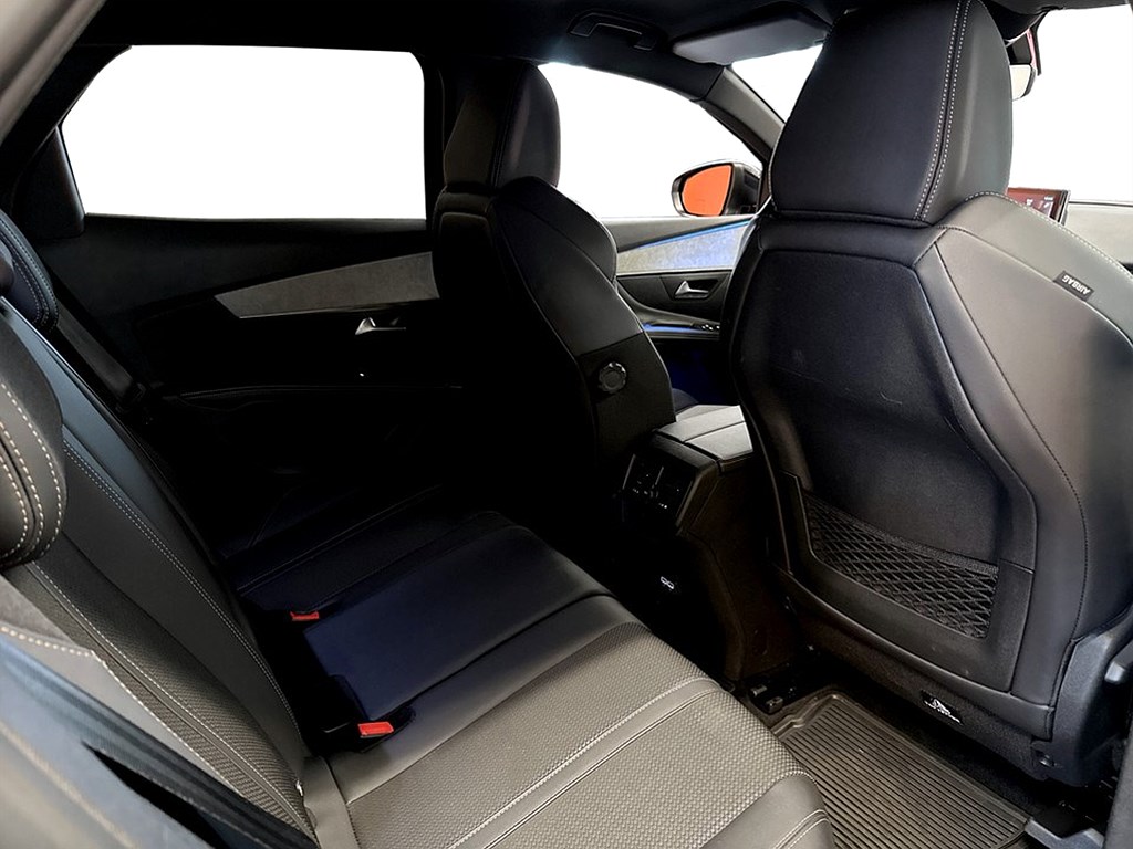 Bild på GT 1.2 PT 130hk Aut - B-KAMERA,NAVI,CARPLAY