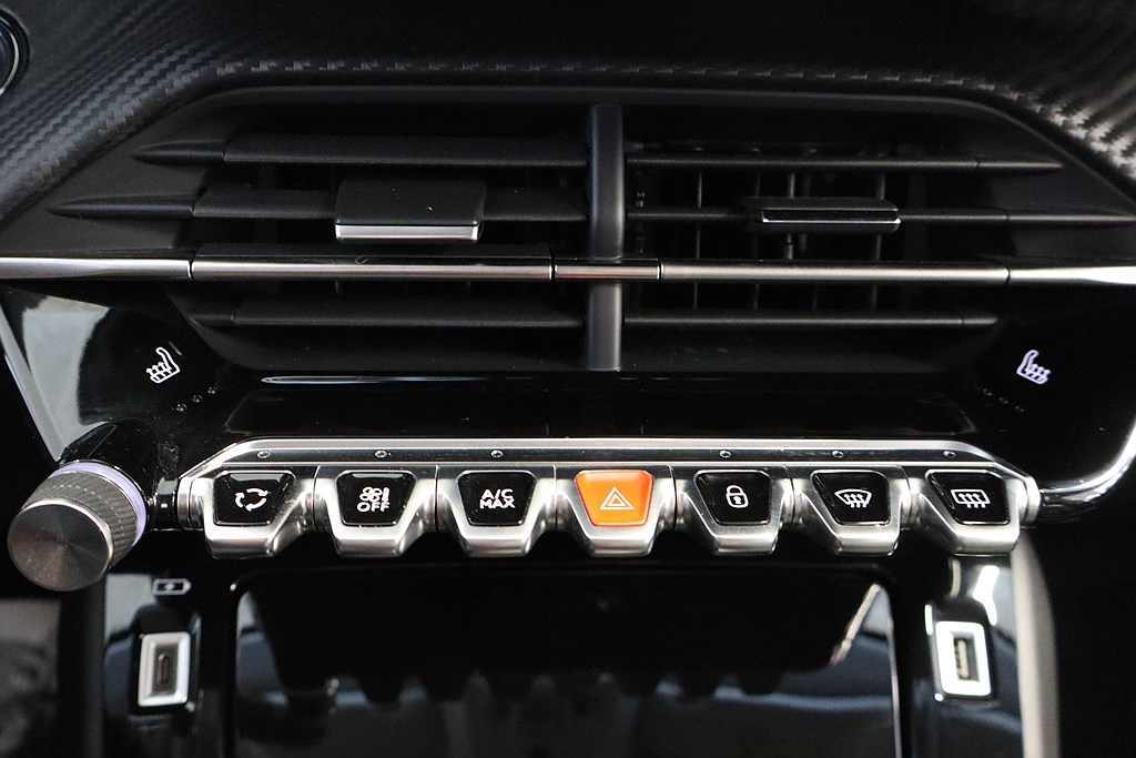 Bild på Allure Pack 50kWh 136hk ut - B-KAMERA, CARPLAY