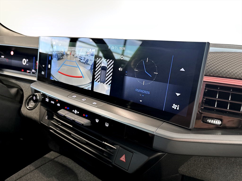Bild på GS Hybrid 136hk Aut - PANO, B-KAMERA