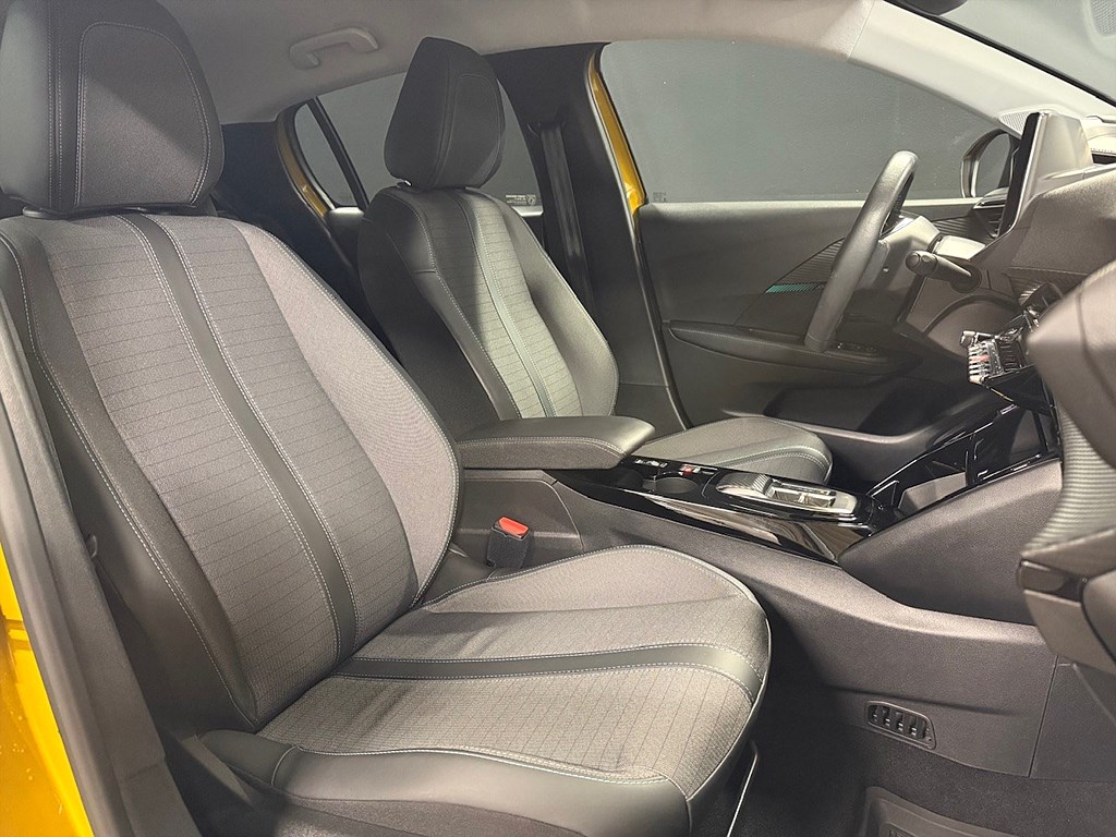 Bild på Allure Pack 136hk Aut - B-KAMERA, CARPLAY