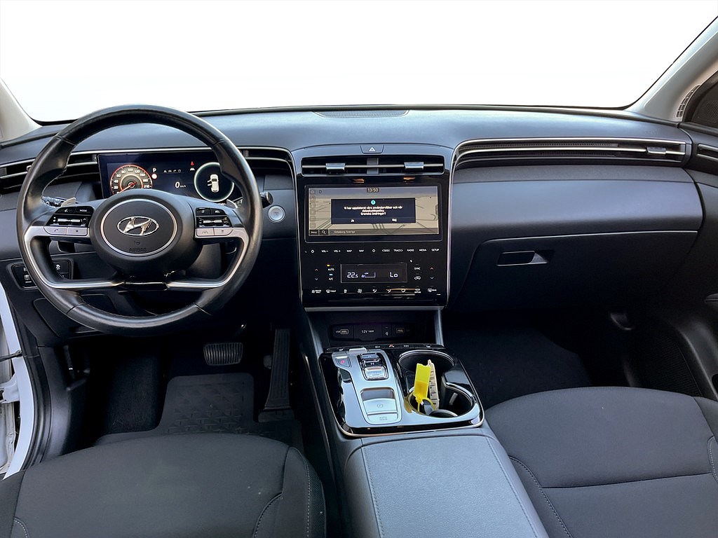 Bild på Essential HEV 230hk Aut - B-KAMERA, CARPLAY